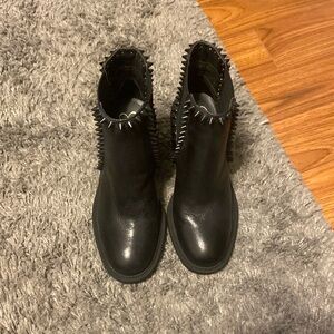 Jessica Simpson Demmie black bootd
